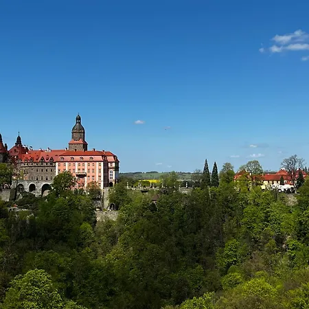 - Wypoczynek 아파트 Sosnówka